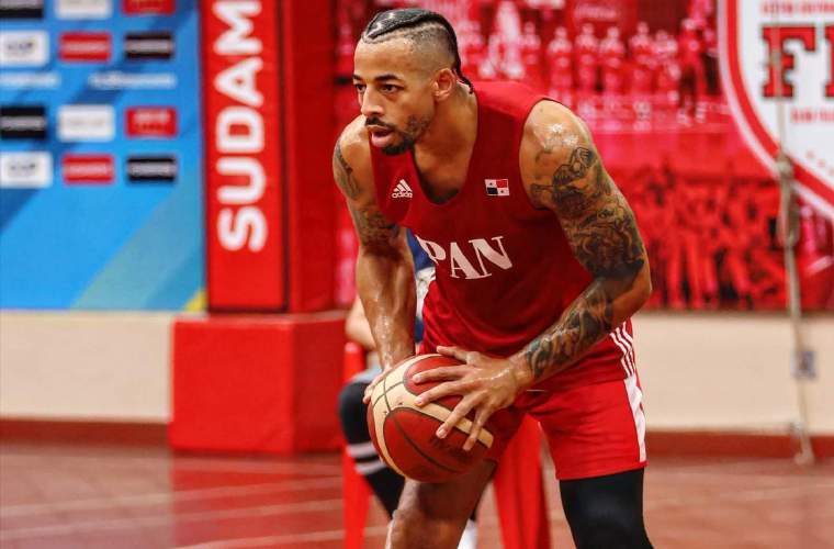 Trevor Gaskins durante la práctica de ayer de la Seleccción de Panamá en la ciudad de Asunción, Paraguay. Foto: Fepaba