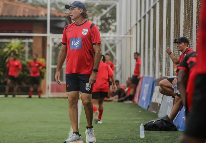 Leonardo Pipino será el director técnico de la Selección Sub-17 de Fútbol de Panamá para este torneo. Foto: Fepafut